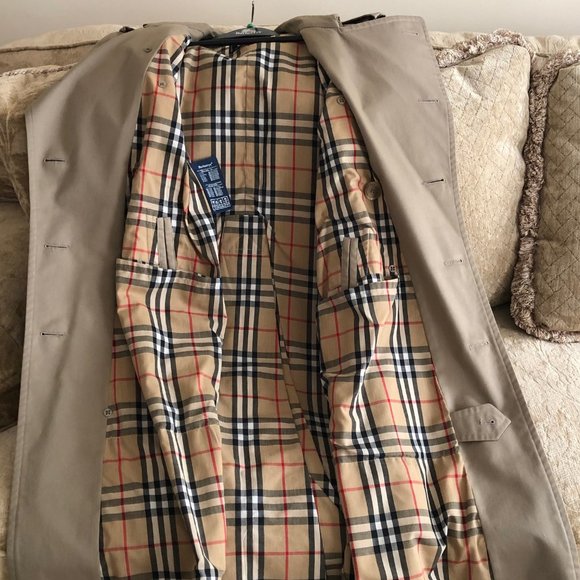 Burberry Rain Coat (Vintage Model)